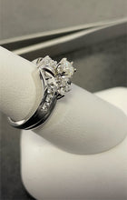 Load image into Gallery viewer, White Gold Diamond Engagement Set
