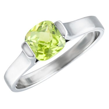 Sterling silver birthstone ring with simulated peridot for august