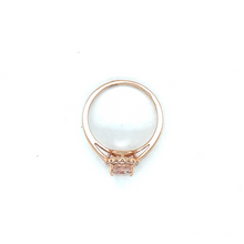 Load image into Gallery viewer, Morganite and Diamond Ring
